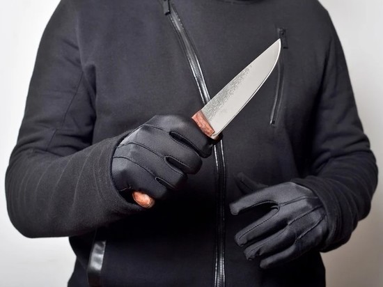 Забайкалец напал на офис финорганизации и угрожал менеджеру «ножом»