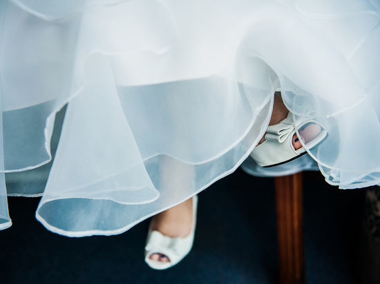 Развод и девичья фамилия: в Астрахани прикрыли фиктивный брак