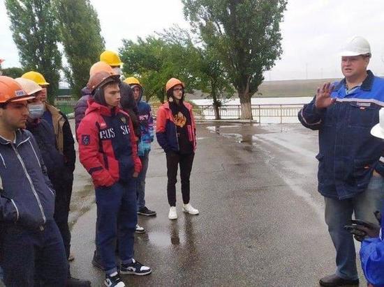 Каскад Кубанских ГЭС устроил «Диалог на равных» для студентов из Невинномысска