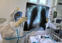 Инфекционист Евгений Тимаков, который ранее заявил об идущей в России «самой тяжелой» волне пандемии коронавируса, рассказал, сколько она будет продолжаться