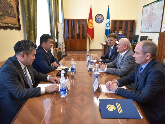 Мэр Бишкека встретился с Послом Российской Федерации в КР