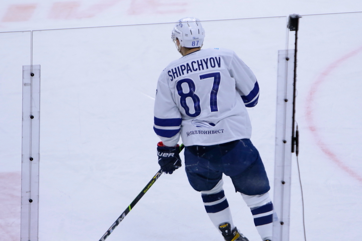 Игрок "Динамо" Шипачев признан лучшим форвардом месяца в КХЛ