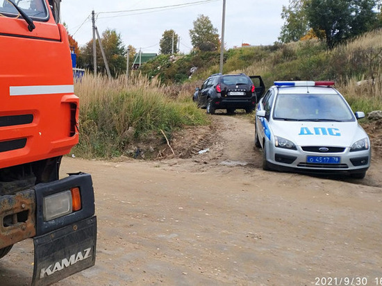 Госэконадзор помешал перевезти мусор на незаконную свалку во Всеволожском районе