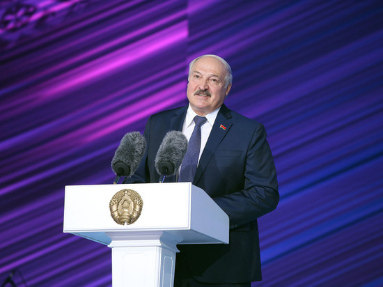 Лукашенко пригрозил Западу союзом с Россией в случае внешней агрессии