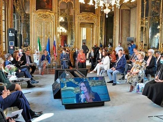 Министр культуры Тульской области презентовала Музейный квартал в Италии