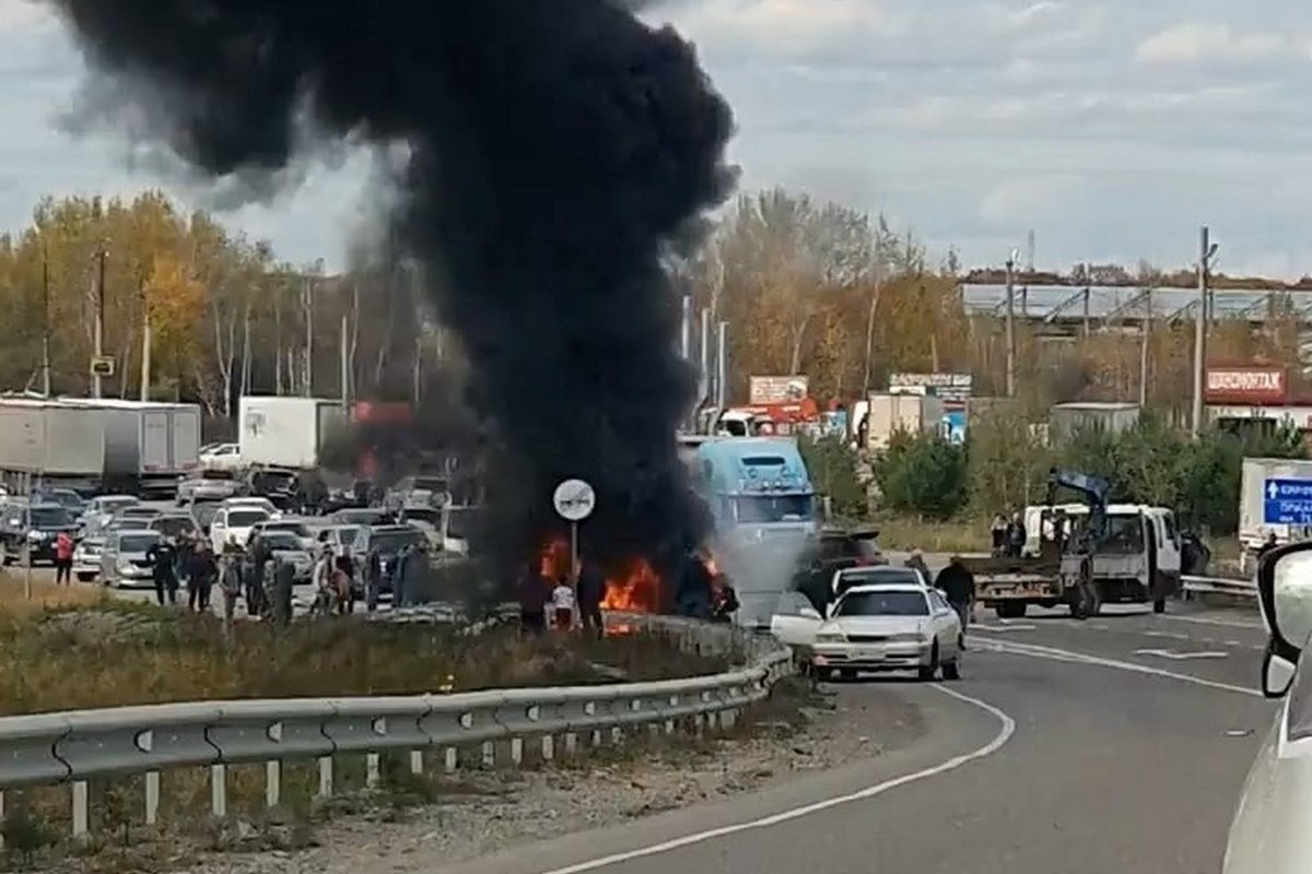 ДТП в Приамурском: подборка видео от очевидцев - МК Хабаровск