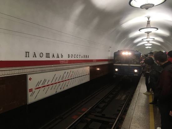 Красная ветка петербургского метро заработала после ЧП на «Площади Восстания»
