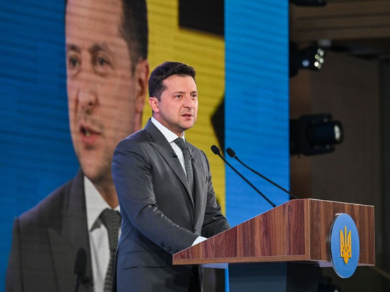  Захарова высмеяла слова Зеленского о "наглой" политике Украины