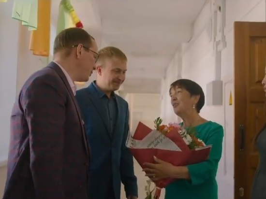 Депутаты горсовета Улан-Удэ сняли видеопоздравление с Днём Учителя