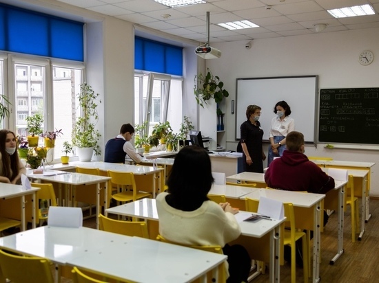 В Новосибирской области 72 класса школ закрыли на карантин по COVID-19
