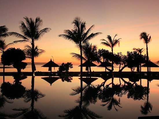 Бали возобновит прием иностранных туристов с 14 октября