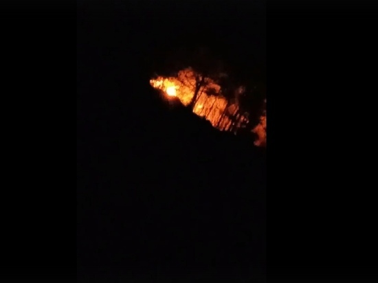 Запах ужасный: пожар на свалке испугал жителей Салемала