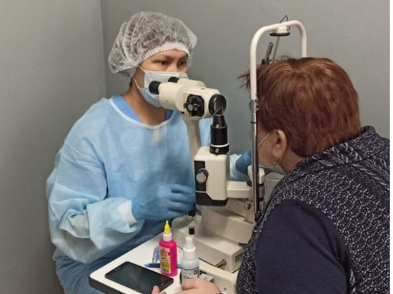 В Ленском и Мирнинском районах Якутии бригада офтальмологов проведёт выездную медпомощь