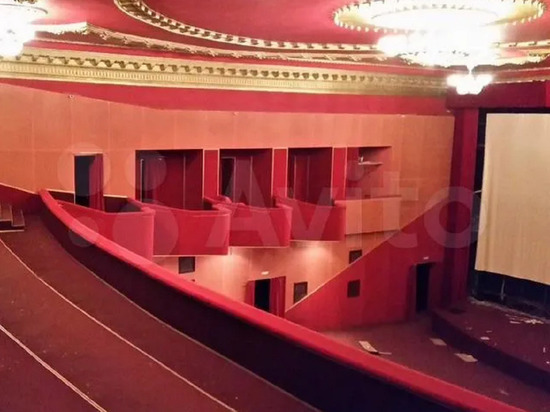 В Кемерове продают здание бывшего кинотеатра «Москва» более чем за миллион долларов