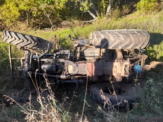 В Тверской области пьяный мужчина пустил под откос чужой трактор