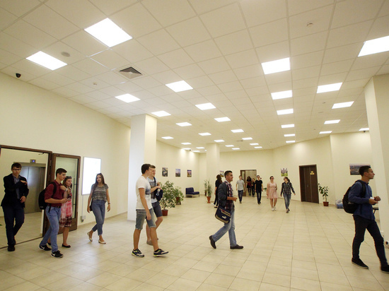 Минтруд предложил упростить прием подростков на работу