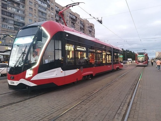 Трамвай №7 начнет возить петербуржцев до станции метро «Ладожская» с 6 октября