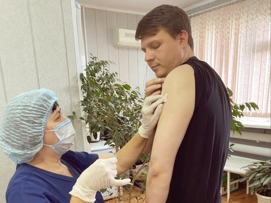 В Югре продолжается вакцинация от коронавирусной инфекции