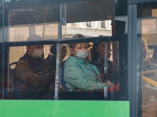 Пять псковских  автобусов изменят схему движения в четверг