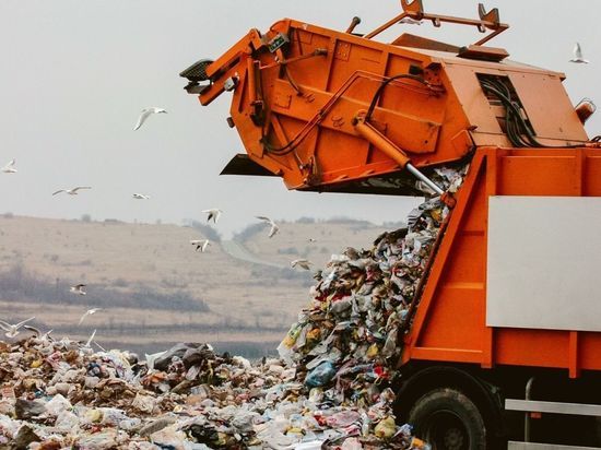Компания-новичок без конкуренции выиграла контракт на вывоз мусора на 2 млрд рублей в Ленобласти