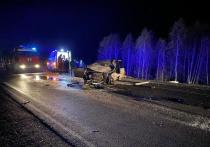 В Красноярском крае 6 октября поздно вечером произошло смертельное ДТП. В результате столкновения двух автомобилей погибли два человека и четыре получили травмы.