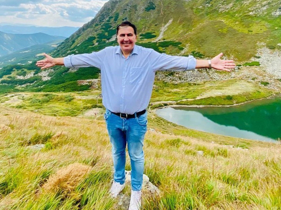 Саакашвили в тюрьме не выдали матрас