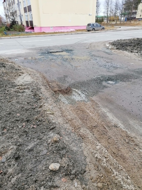 Коммунальщикам грозит суд из-за поврежденного раскопками асфальта в Ноябрьске