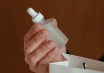 Использование жидкости для полоскания рта может «предотвратить» или «снизить тяжесть» заражения COVID