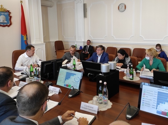 Максим Егоров: «Подрядчики, которые срывают сроки исполнения контрактов, не будут больше работать в нашем регионе»
