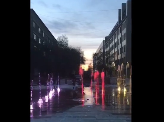 Светомузыкальный фонтан протестировали на Театральной площади Читы