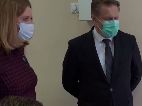 Министр Мурашко потребовал от курских врачей не тратить время на «переписывание»