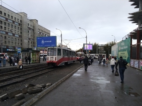 Два трамвайных маршрута закрыли на выходные в Новосибирске