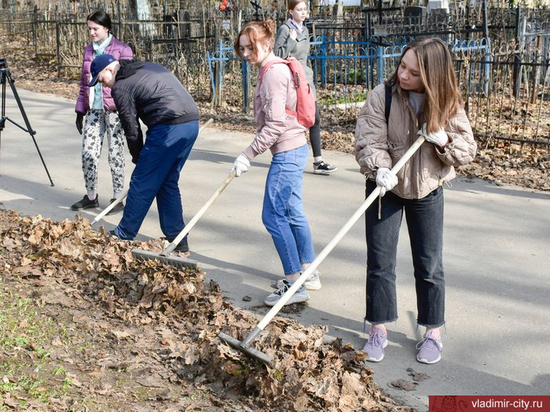 Около 70 тонн мусора вывезли из Владимира после общегородского субботника