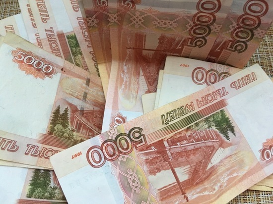 100 тысяч рублей похитили мошенники  у смолян с карт