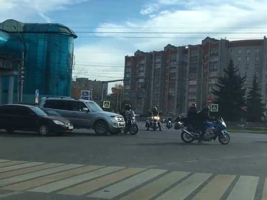 В Ярославле байкеры «перерезали» проспект