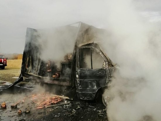 На трассе «Кувандык-Утягулово» полностью выгорела «Газель»