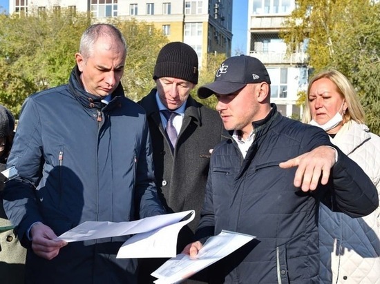Временный мэр Евгений Фомин проверил ремонт дорог и Фрунзенского моста в Омске