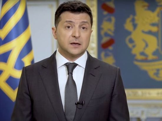 Украинские депутаты потребовали от прокуратуры проверить офшоры Зеленского