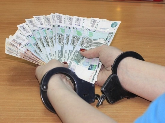 Более 2 млн руб похитили бухгалтеры больницы в Забайкалье в виде двойной зарплаты
