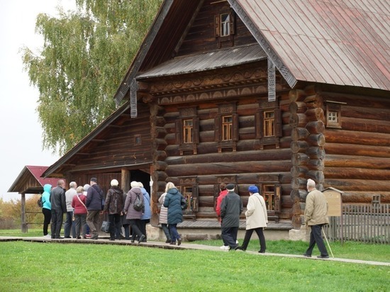«Ярэнерго» организовал для ветеранов ярославской энергосистемы экскурсионную поездку в Суздаль
