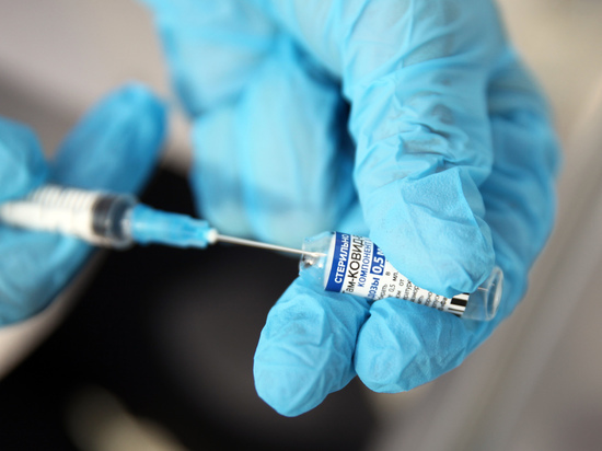 В Подмосковье объявили обязательную вакцинацию от COVID-19