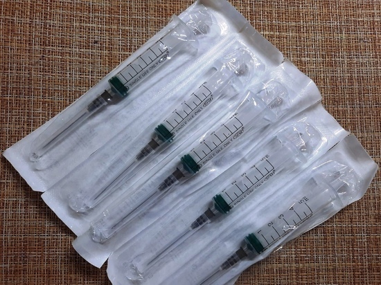 В Калужскую область поступило 300 тысяч доз вакцины от гриппа