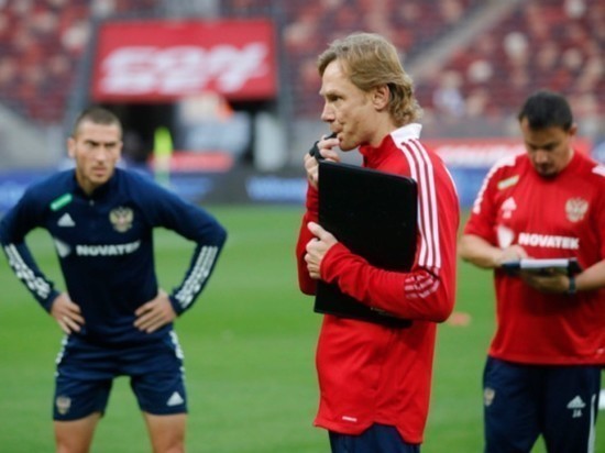 Петржела подвел итоги первых матчей при Карпине