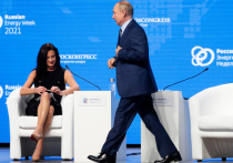 На пленарном заседании энергетического форума Владимир Путин неожиданно признал пользу Интернета