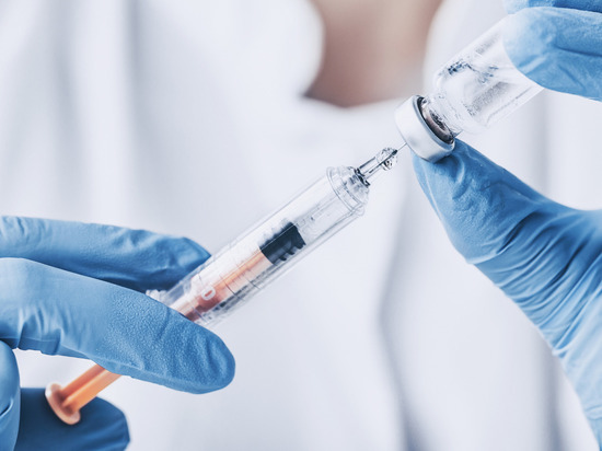 Более 167 тысяч доз вакцины от гриппа привезли в Новгородскую область