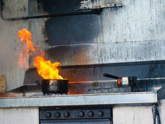 В Марий Эл загорелась кухня в многоквартирном доме