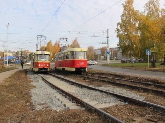 В Ижевске завершают ремонт трамвайных путей на улице Серова