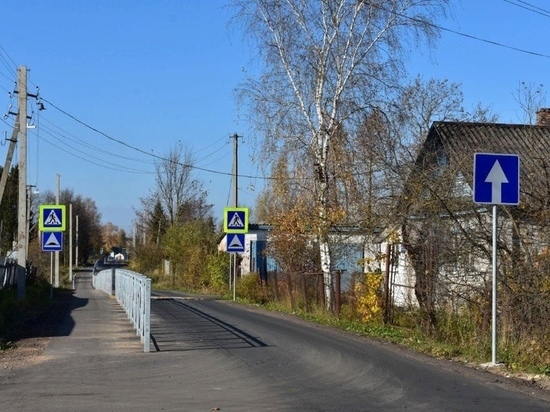 На обновление улицы Шелонской в Шимске ушло около 5 млн рублей