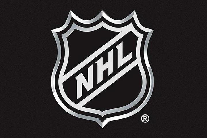 Ткачев помог "Лос-Анджелесу" победить "Вегас" в матче НХЛ