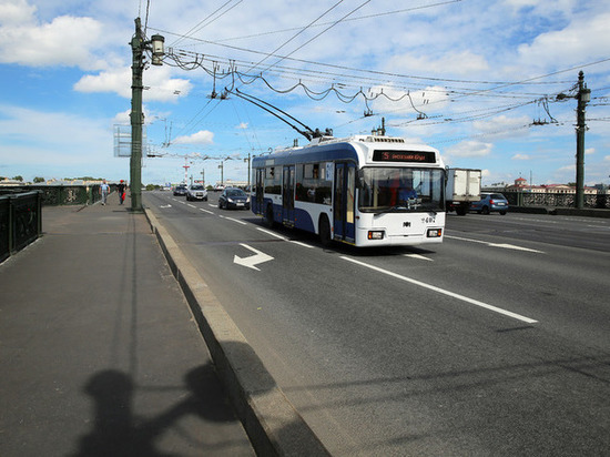 В Петербурге появятся троллейбусы с теплым полом